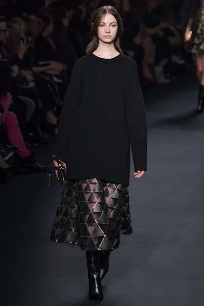 Look 46